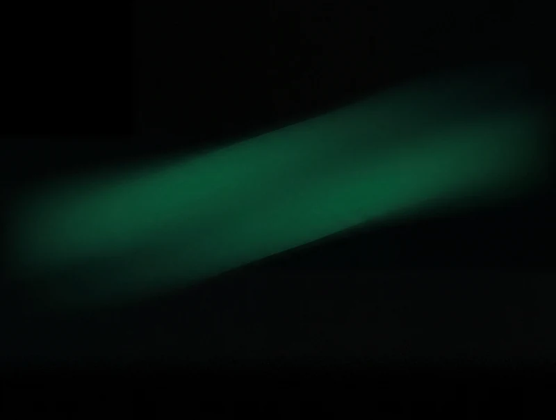 AMOLED & Dark wallpaper fitted to the Galaxy Z Fold 8 main display — soft diagonal emerald band drifting through the upper middle of a black field